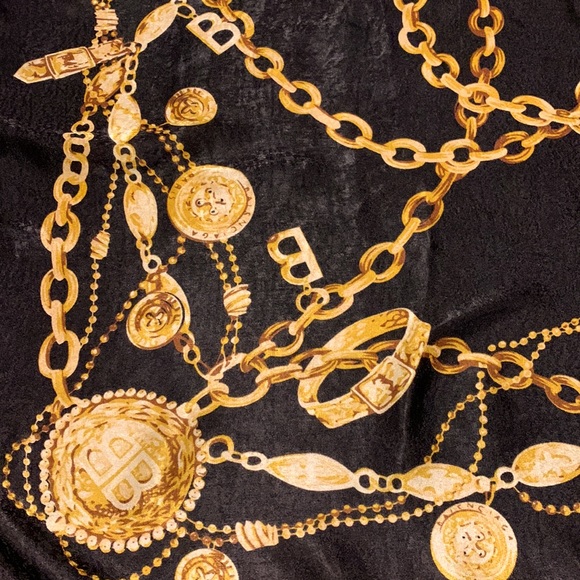 Roberto Cavalli Accessories - 💗 Vintage Roberto Cavalli Scarf - 1980s!